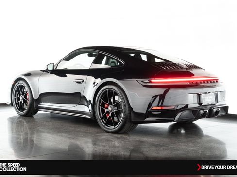 Used 2025 Porsche 911 Carrera GTS image 5