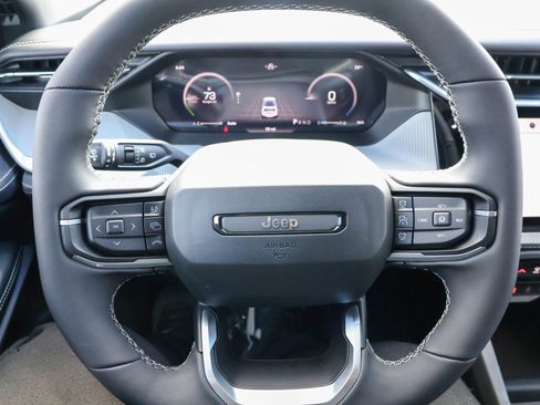 New 2026 Jeep Cherokee Laredo AWD/4WD image 28