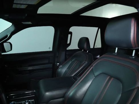 Used 2022 Ford Expedition Limited image 28