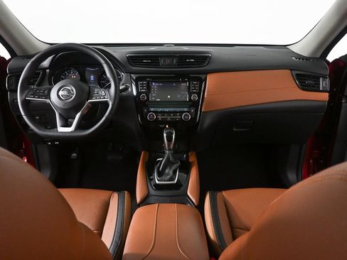 Used 2017 Nissan Rogue SL w/ SL Premium Package image 16