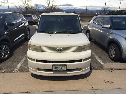 Used 2006 Scion xB image 2