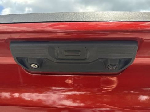 Used 2022 Chevrolet Silverado 1500 High Country w/ High Country Premium Package AWD/4WD image 13