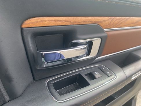 Used 2016 RAM 1500 Laramie Longhorn w/ Convenience Group image 11