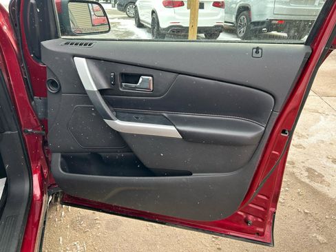 Used 2013 Ford Edge SEL image 16