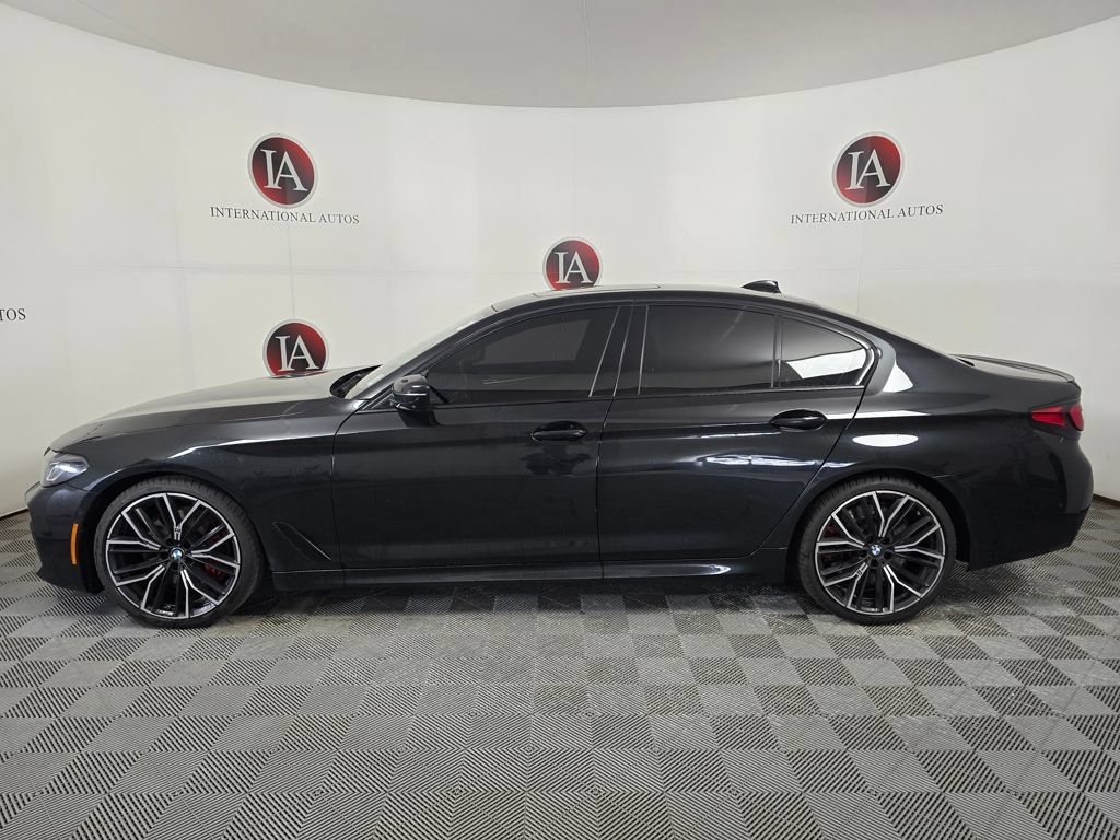 Used 2023 BMW M550i xDrive w/ Executive Package AWD/4WD image 6