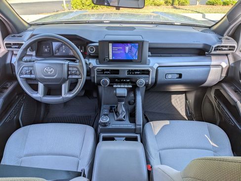 Used 2025 Toyota 4Runner SR5 AWD/4WD image 29