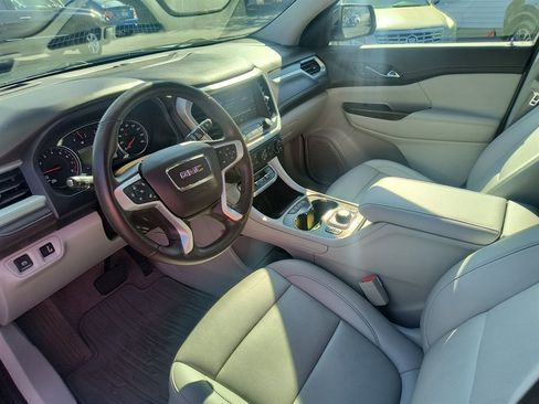 Used 2021 GMC Acadia SLT w/ Preferred Package image 14