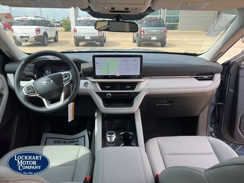 New 2026 Ford Explorer Active w/ Active Comfort Package RWD image 22