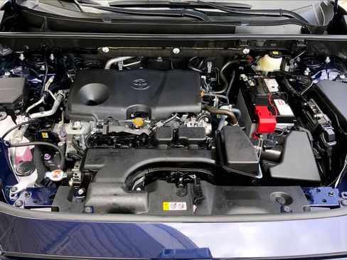 Certified 2025 Toyota RAV4 XLE w/ Convenience Package image 31