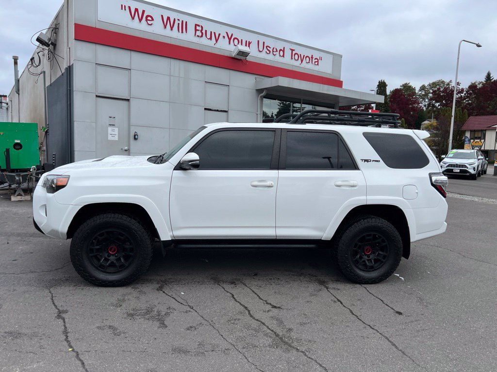 Used 2023 Toyota 4Runner SR5 AWD/4WD image 7