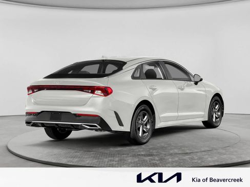 Used 2023 Kia K5 LXS FWD image 2