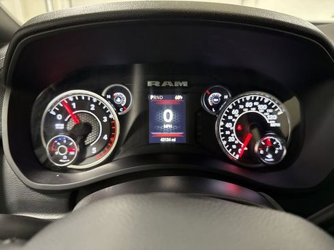 Used 2024 RAM 2500 Big Horn AWD/4WD image 12