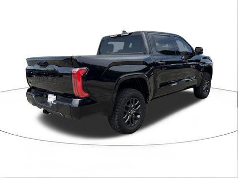 Used 2022 Toyota Tundra Platinum AWD/4WD image 3