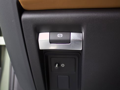 Used 2022 Land Rover Defender 90 X image 18