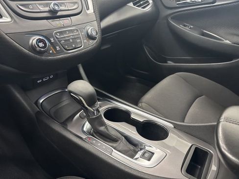Used 2024 Chevrolet Malibu LT FWD image 20