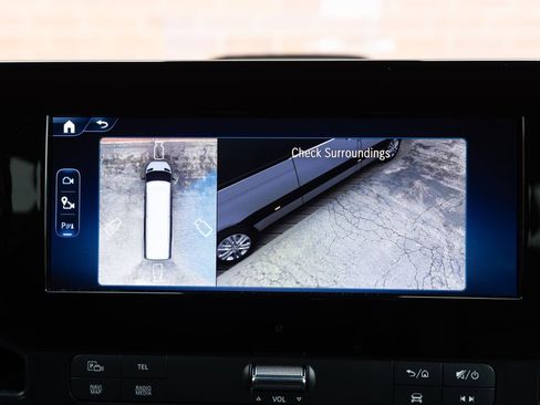 Used 2025 Mercedes-Benz Sprinter 2500 image 20