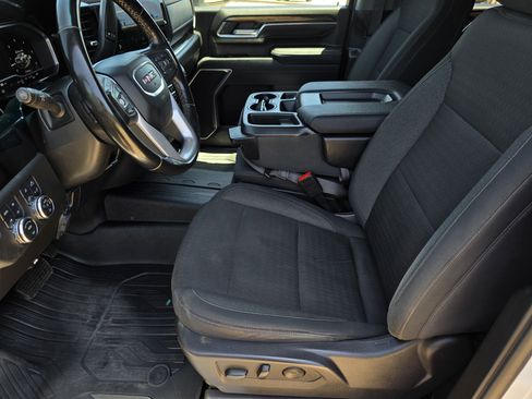Used 2025 GMC Sierra 2500 SLE w/ SLE Value Package; AWD/4WD image 27