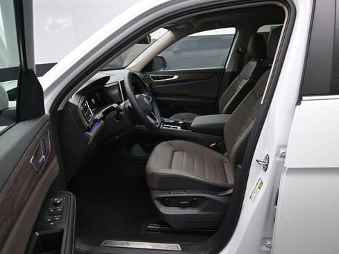 New 2026 Volkswagen Atlas SEL image 9