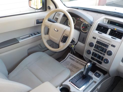 Used 2012 Ford Escape FWD Hybrid image 26