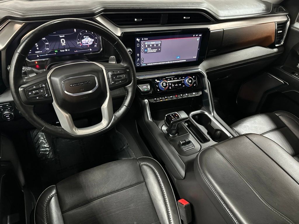 Used 2024 GMC Sierra 1500 Denali w/ Denali Reserve Package AWD/4WD image 13