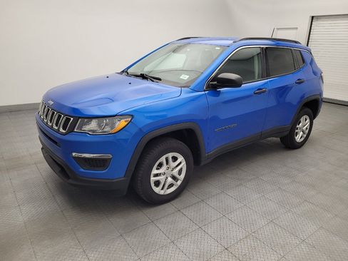 Used 2021 Jeep Compass Sport AWD/4WD image 2