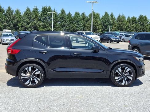 Used 2023 Volvo XC40 B5 Plus w/ Climate Package AWD/4WD image 7