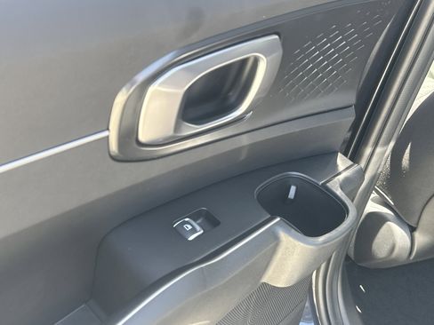 New 2026 Kia Sorento LX FWD image 12
