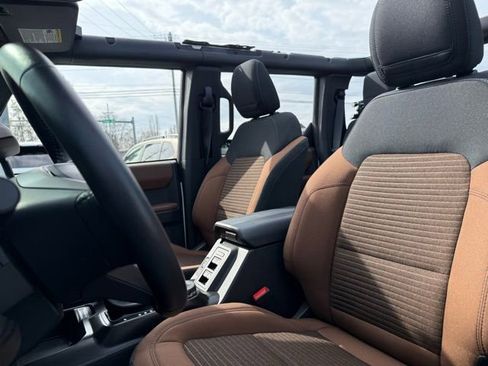 Used 2022 Ford Bronco Outer Banks image 8