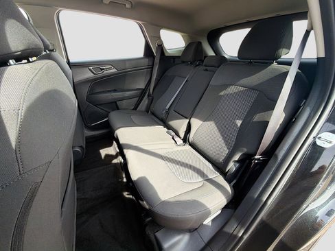 Used 2025 Kia Sportage LX image 27