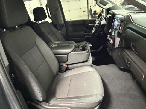 Used 2020 GMC Sierra 1500 SLE w/ SLE Value Package image 17