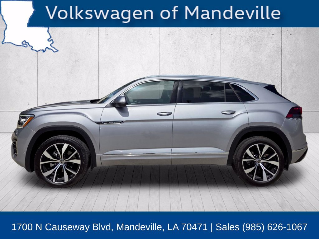 Certified 2026 Volkswagen Atlas Cross Sport SEL Premium R-Line AWD/4WD image 2