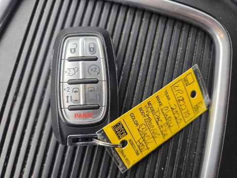 Used 2020 Chrysler Pacifica Touring-L Plus w/ S Appearance Package FWD image 21