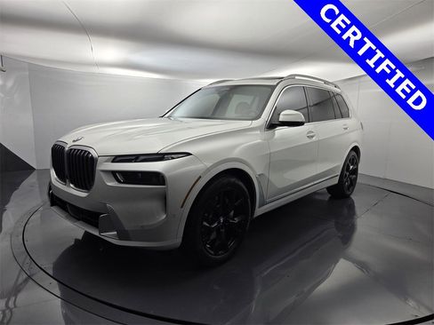 Certified 2023 BMW X7 xDrive40i w/ Premium Package image 5