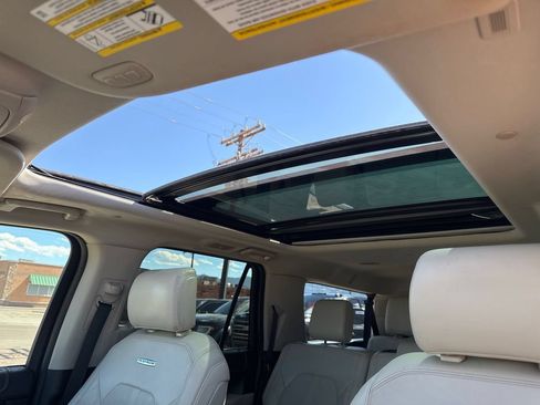 Used 2018 Ford Expedition Max Platinum AWD/4WD image 40