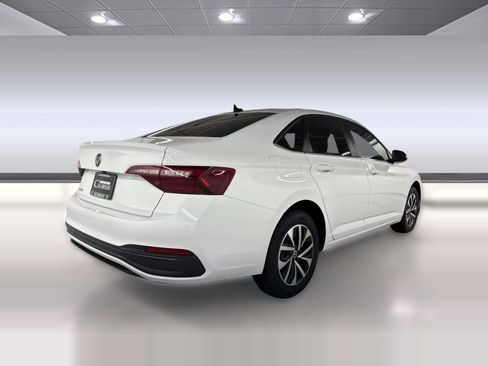 Used 2024 Volkswagen Jetta S FWD image 9
