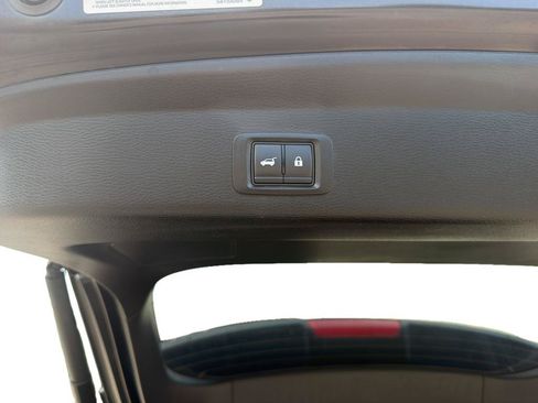 Used 2024 Mitsubishi Outlander SE Black Edition FWD image 8