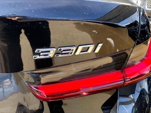 Used 2023 BMW 330i xDrive 330i xDrive w/ Premium Package image 10