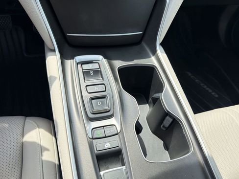 Used 2022 Honda Accord Touring image 24