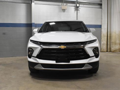 Used 2025 Chevrolet Blazer LT AWD/4WD image 30