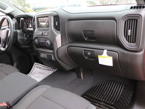 New 2026 Chevrolet Silverado 1500 Custom w/ LPO, Dark Essentials Package image 31