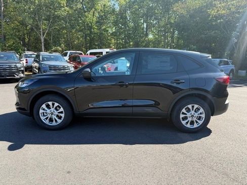 Used 2025 Ford Escape Active w/ Tech Pack #1 AWD/4WD image 2