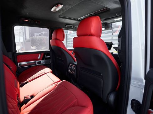 Used 2025 Mercedes-Benz G 63 AMG 4MATIC image 44