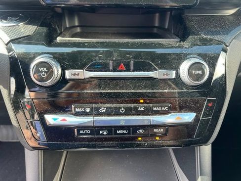 Used 2023 Ford Explorer ST AWD/4WD image 31