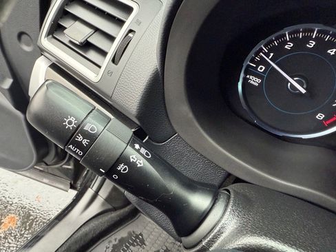 Used 2017 Subaru Forester 2.5i Touring image 31