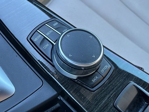 Used 2017 BMW 430i Convertible RWD image 31
