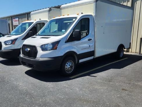 Used 2022 Ford Transit 350 DRW RWD image 1