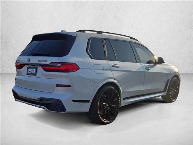 Used 2022 BMW X7 M50i w/ Executive Package AWD/4WD image 5