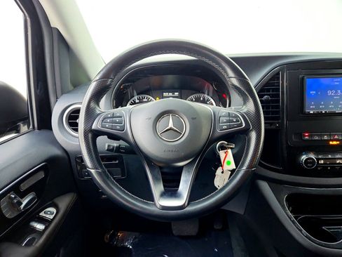 Used 2019 Mercedes-Benz Metris Passenger image 16