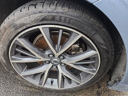 Used 2018 Volvo S90 T5 Momentum w/ Convenience Package image 10