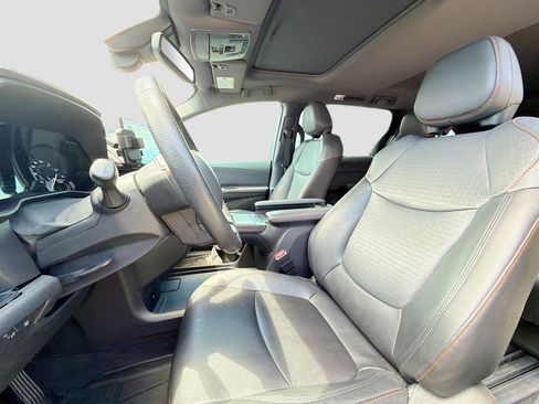 Used 2024 Toyota Sienna XSE w/ XSE Plus Package FWD image 12